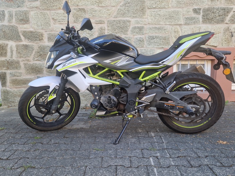 Kawasaki Z125, Fahrschulmotorrad für die Klassen A1 und B196